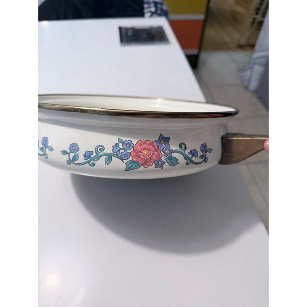 Vintage Normandy Floral Enamel Frying Pan Skillet Retro 70s Rose Blue Taiwan